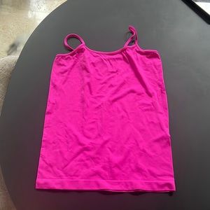 pink tank top